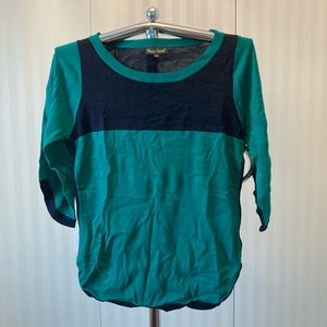 Mara Carol Italy green and navy sweater